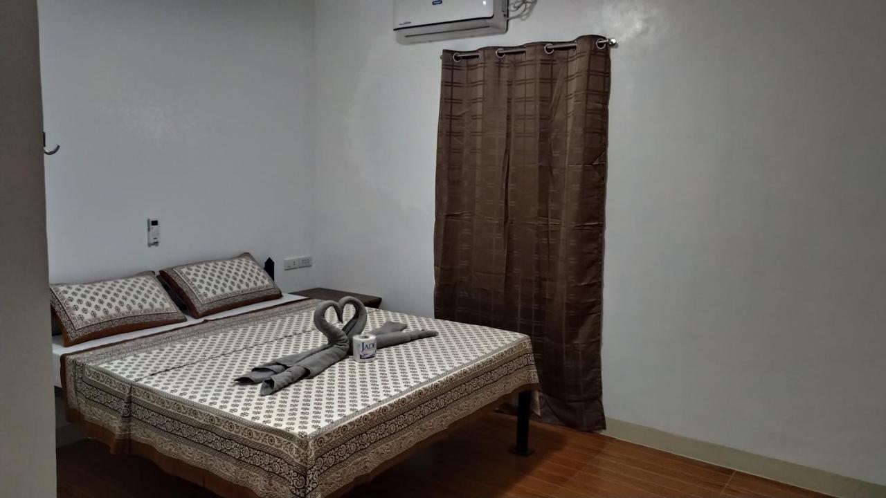 Hotel Ashoka El Nido Esterno foto